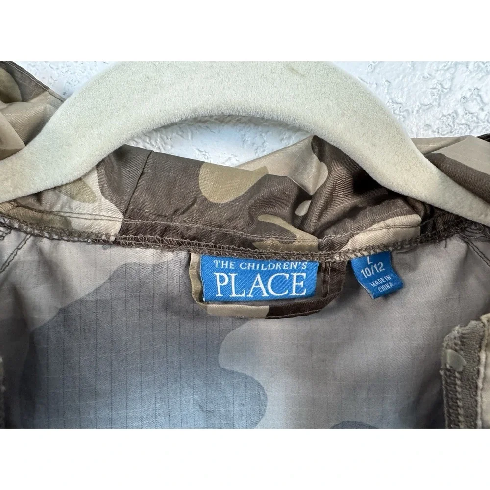 The Childrens Place Camouflage Pullover Windbreaker Jacket Boys Size L 10/12
